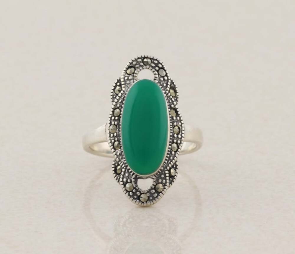 Sterling Silver Green Onyx and Marcasite Ring Size 7 3/4
